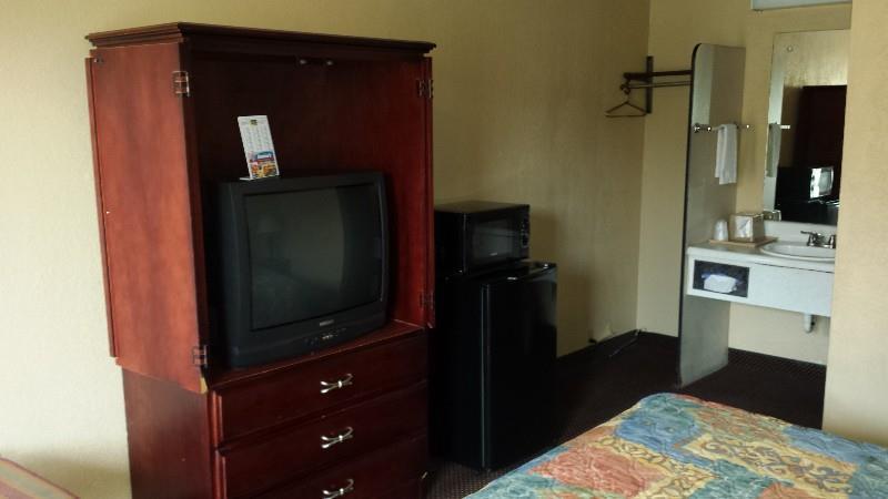 Scottish Inn Knoxville Bilik gambar