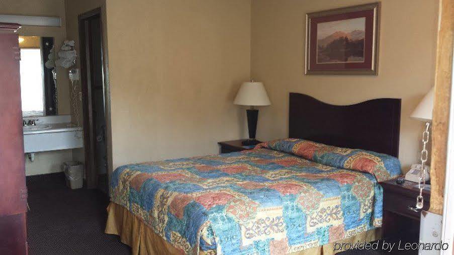 Scottish Inn Knoxville Luaran gambar