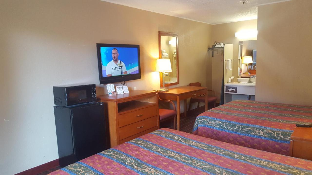 Scottish Inn Knoxville Luaran gambar
