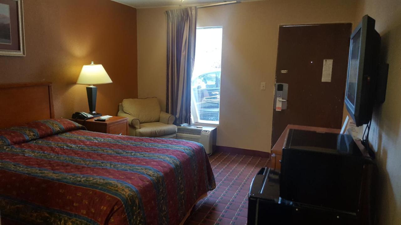 Scottish Inn Knoxville Luaran gambar